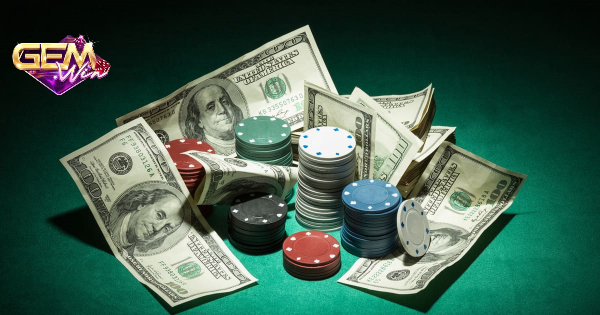 Thế nào là một thùng phá sảnh trong Poker?