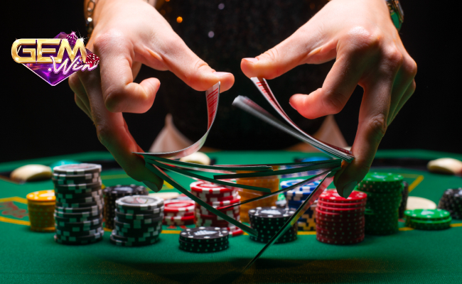 Gemwin Tiết lộ Bí Mật Đằng Sau Cá Cược Poker: Chiến Lược và Mẹo